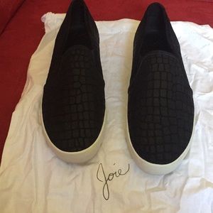 Joie slide on sneakers
